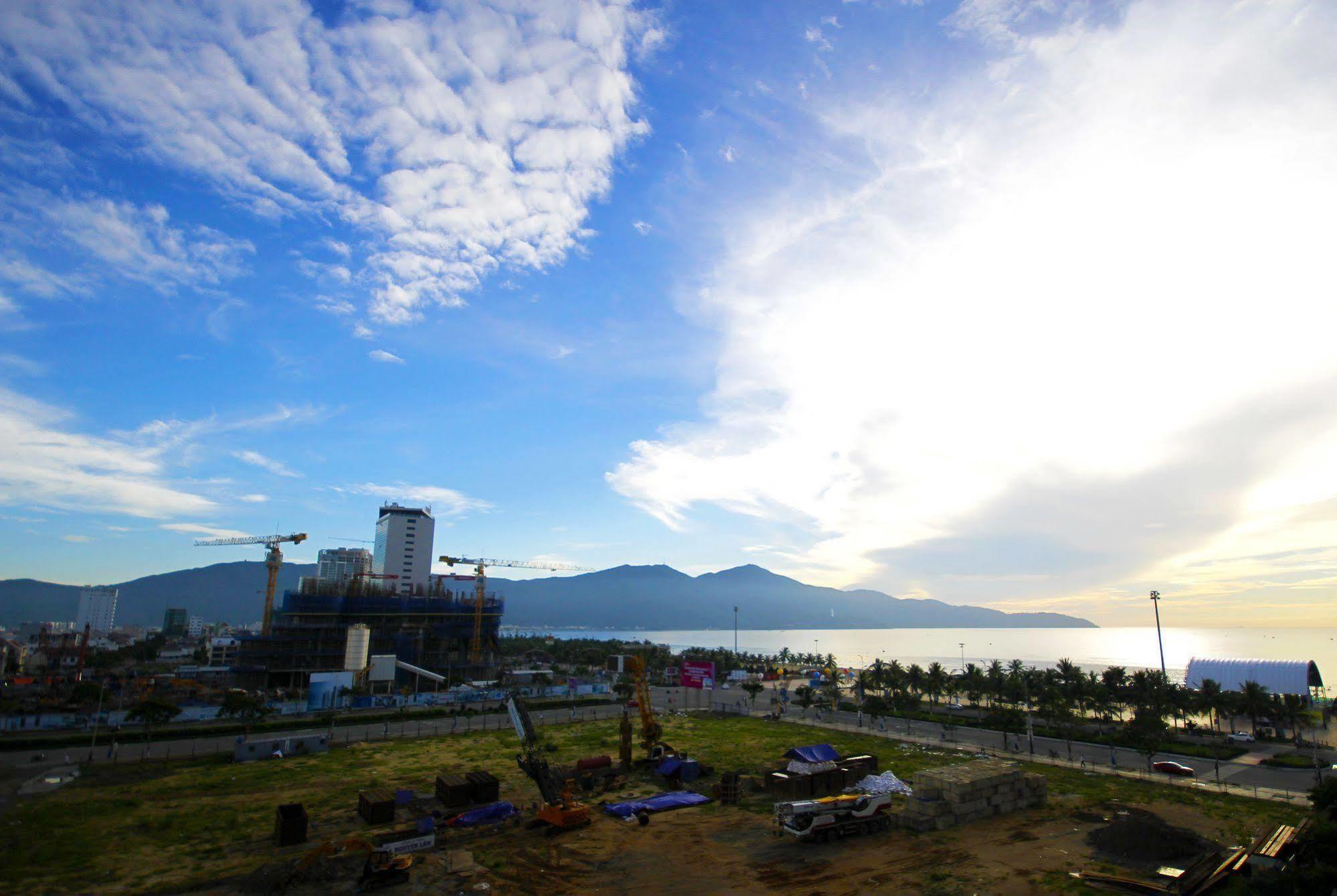 Misa Hotel Da Nang Exterior photo