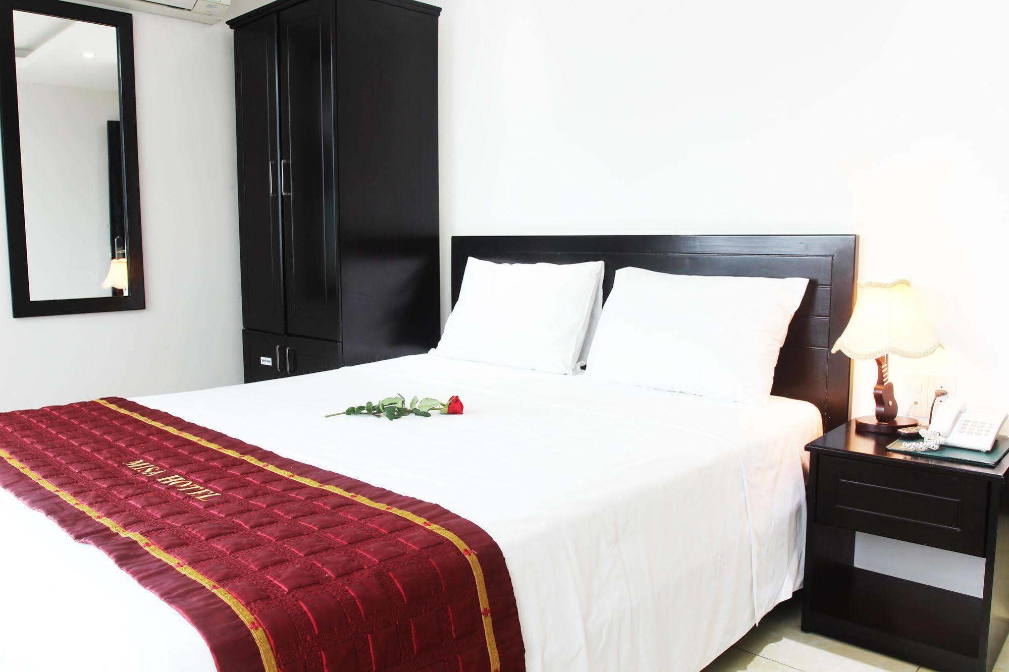 Misa Hotel Da Nang Exterior photo
