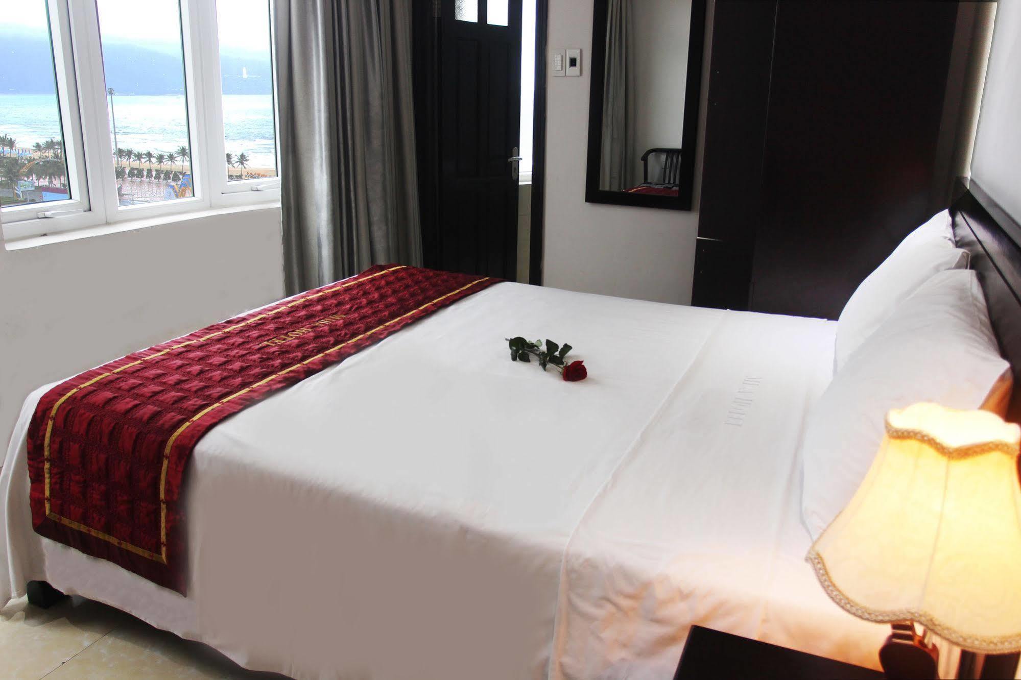 Misa Hotel Da Nang Exterior photo