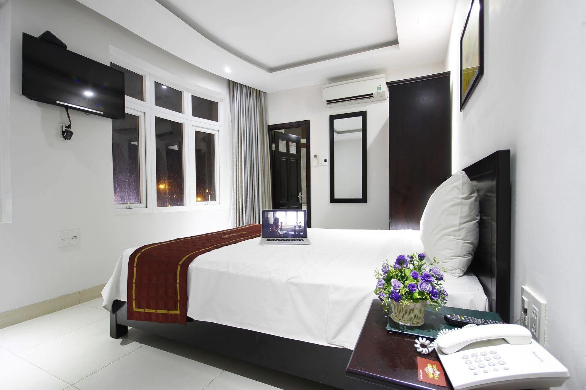 Misa Hotel Da Nang Exterior photo
